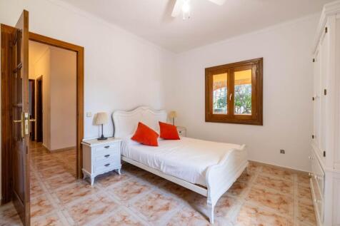 Bedroom (1)