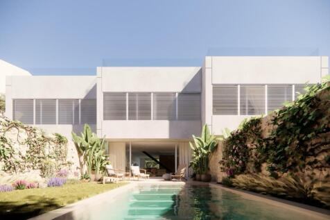 Pool and Exterior (1