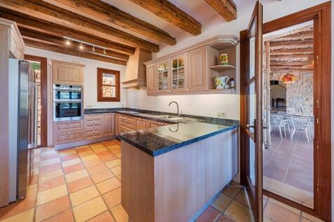 Kitchen (2)