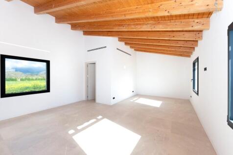 room (3)