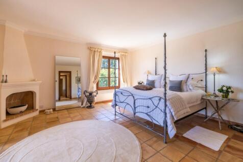 Bedroom (4)