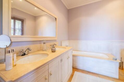 Bathroom (1)