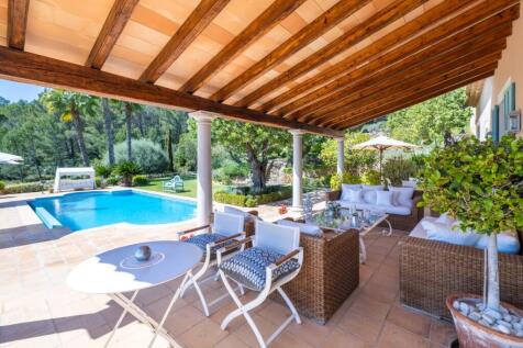 Covered Terrace (1)