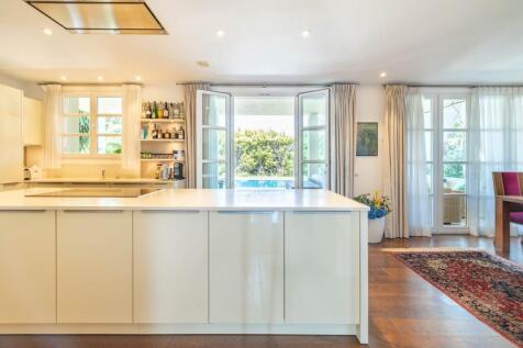 Kitchen (2)