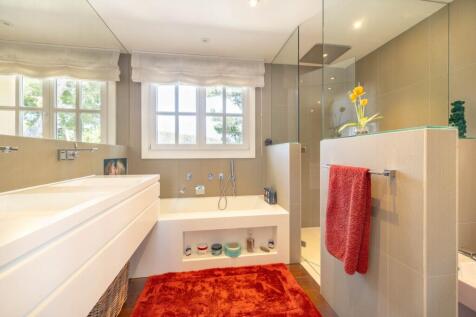 Bathroom (3)