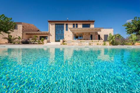 Exterior and Pool (2