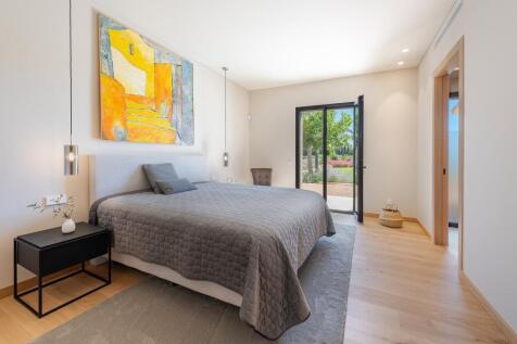 Bedroom (2)