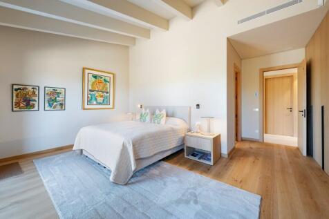 Bedroom (1)