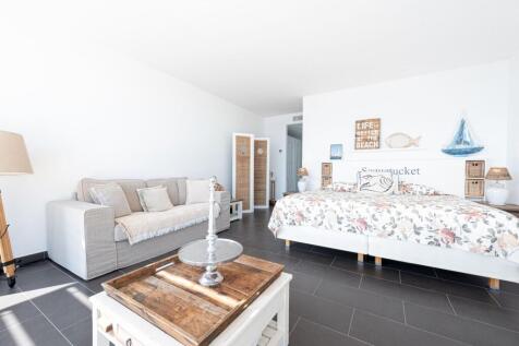Bedroom (3)