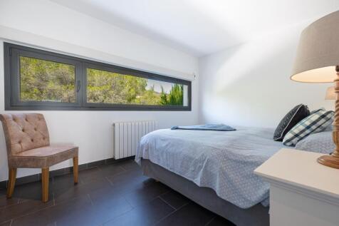 Bedroom (1)