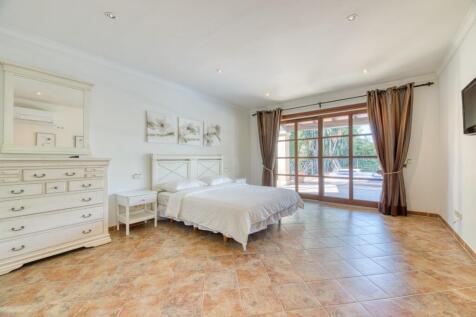 Bedroom (1)