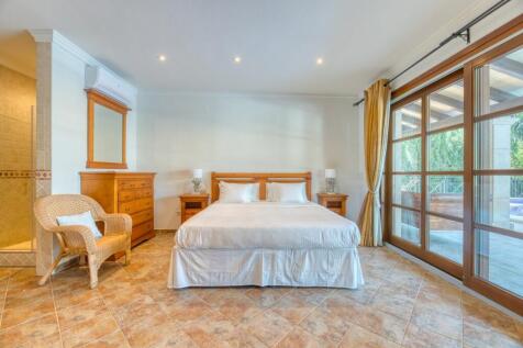Bedroom (2)