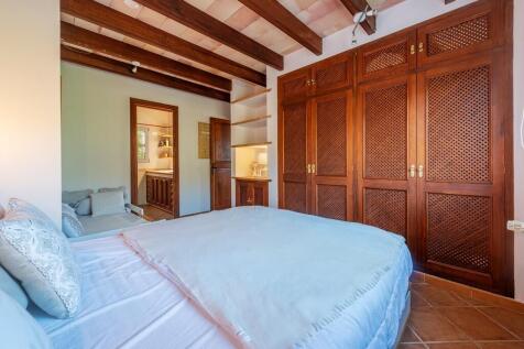 Guesthouse (10)