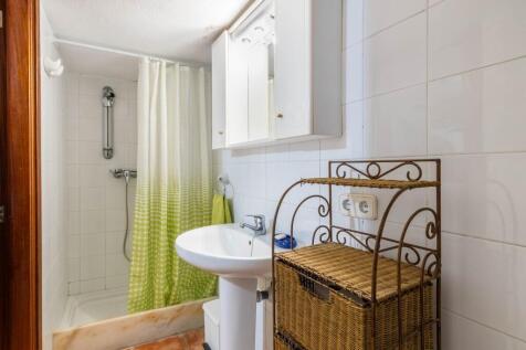 Bathroom (2)