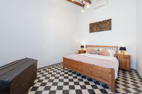 Bedroom (1)