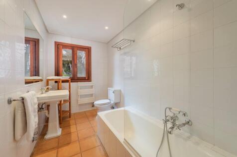 Bathroom (2)