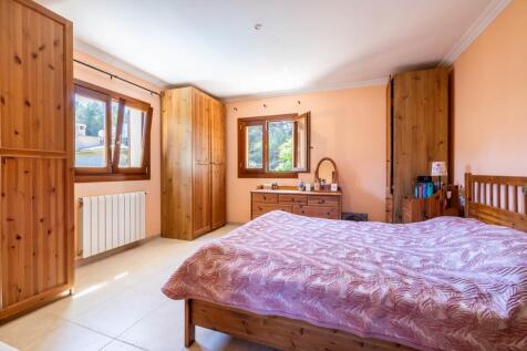 Bedroom (2)