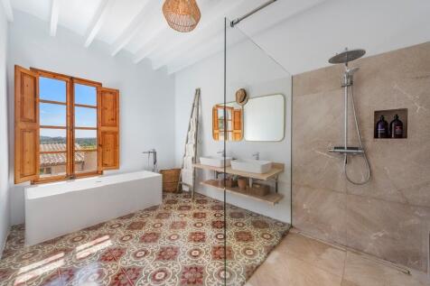 Bathroom (4)