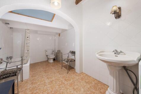 Bathroom (1)