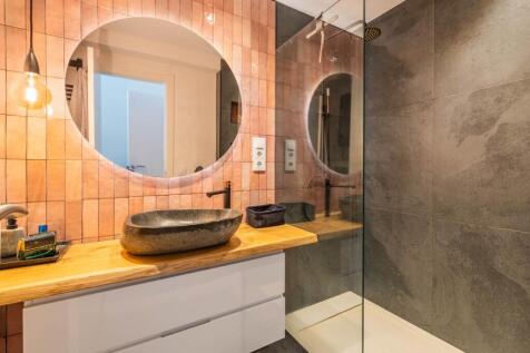 Bathroom (1)