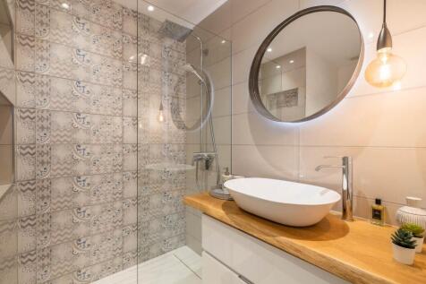Bathroom (2)