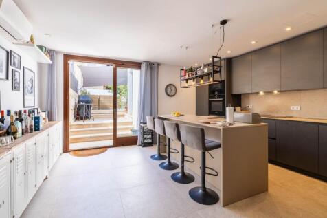 Kitchen (1)
