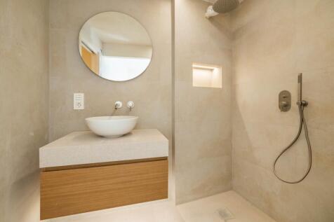 Bathroom (1)