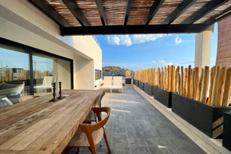 Covered Terrace