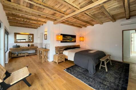 Bedroom (5)