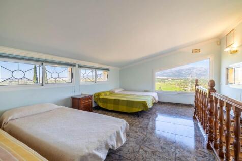 Bedroom (3)