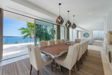 Dining (2)