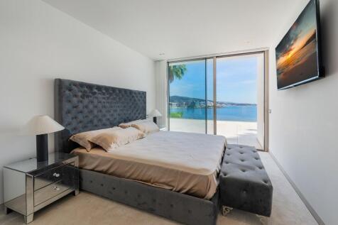 Bedroom (2)