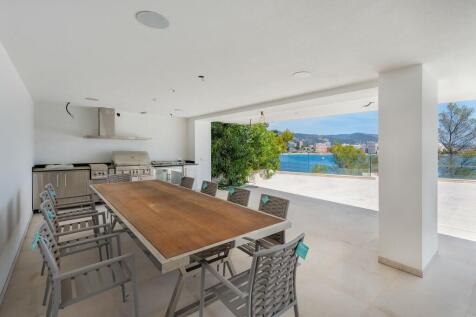 Summer Kitchen