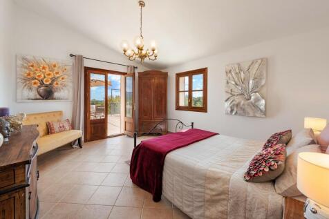 Bedroom (2)