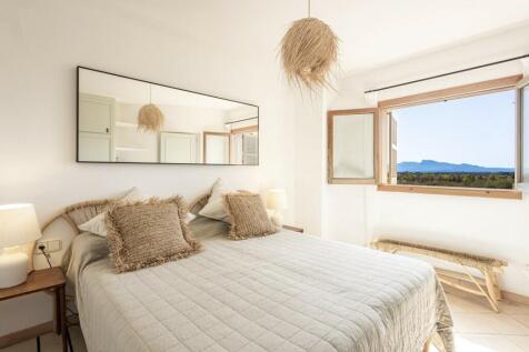Bedroom (1)
