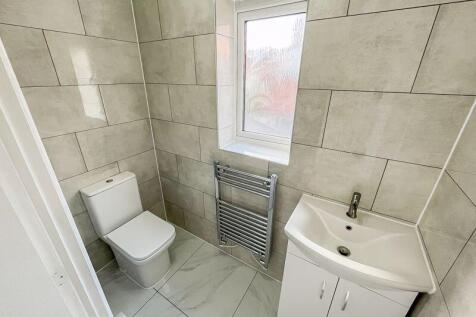 GROUND FLOOR WC