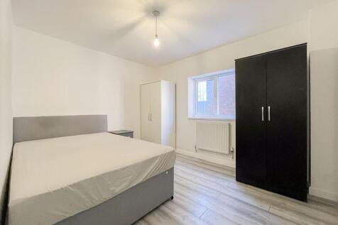 BEDROOM SIX