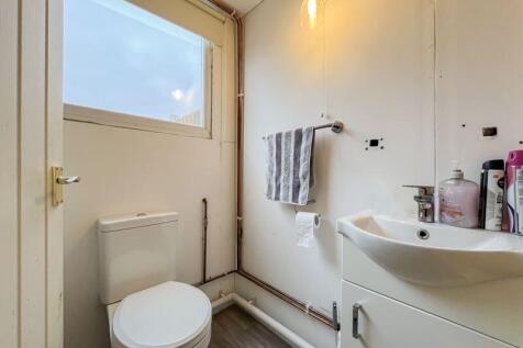 GROUND FLOOR WC