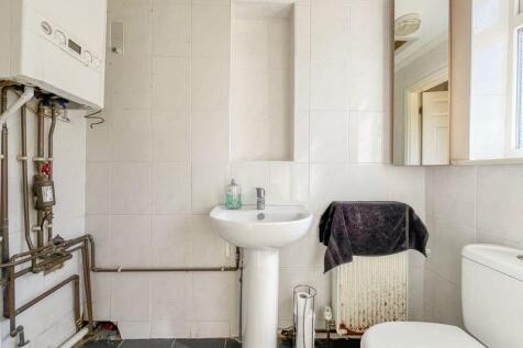 GROUND FLOOR WC