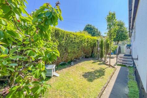 GARDEN AREA