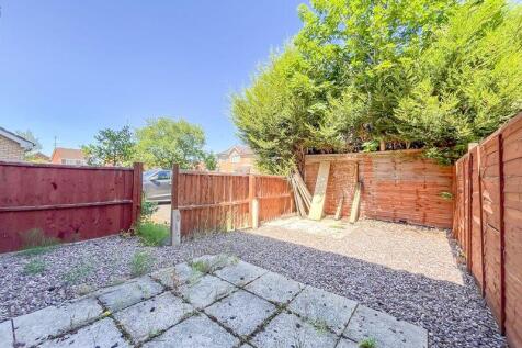 SHARED REAR GARDEN