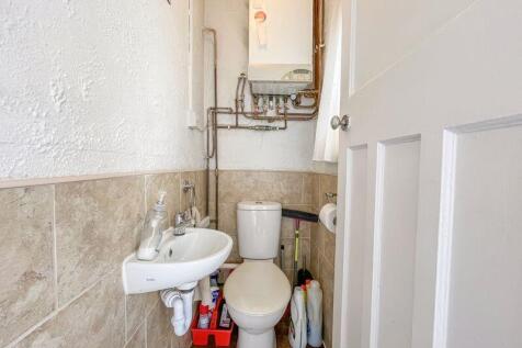 GROUND FLOOR WC