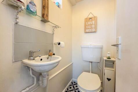 GROUND FLOOR WC