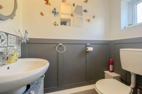 GROUND FLOOR WC