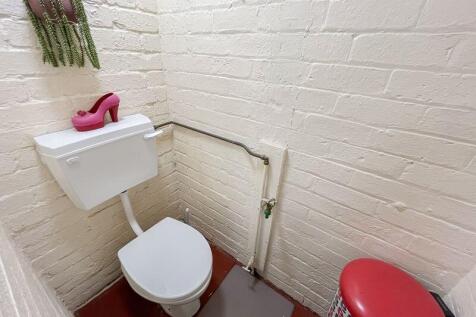 GROUND FLOOR WC