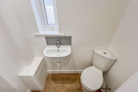GROUND FLOOR WC
