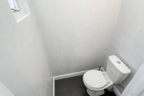 GROUND FLOOR WC