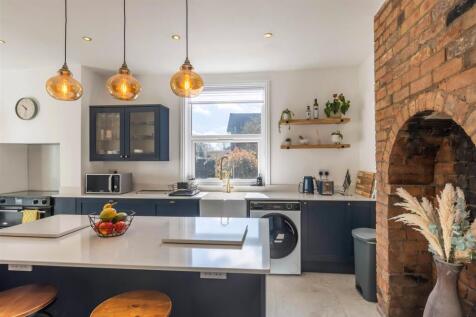 44 Raddlebarn Road 5.jpg