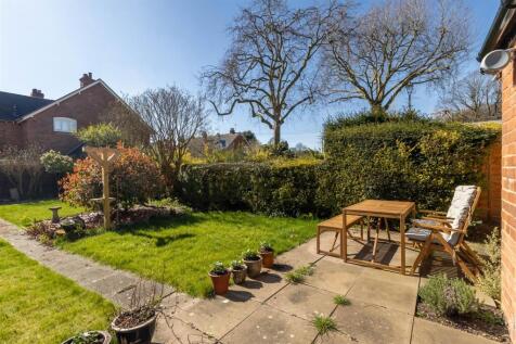 44 Raddlebarn Road 8.jpg