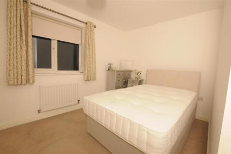 Bedroom.JPG